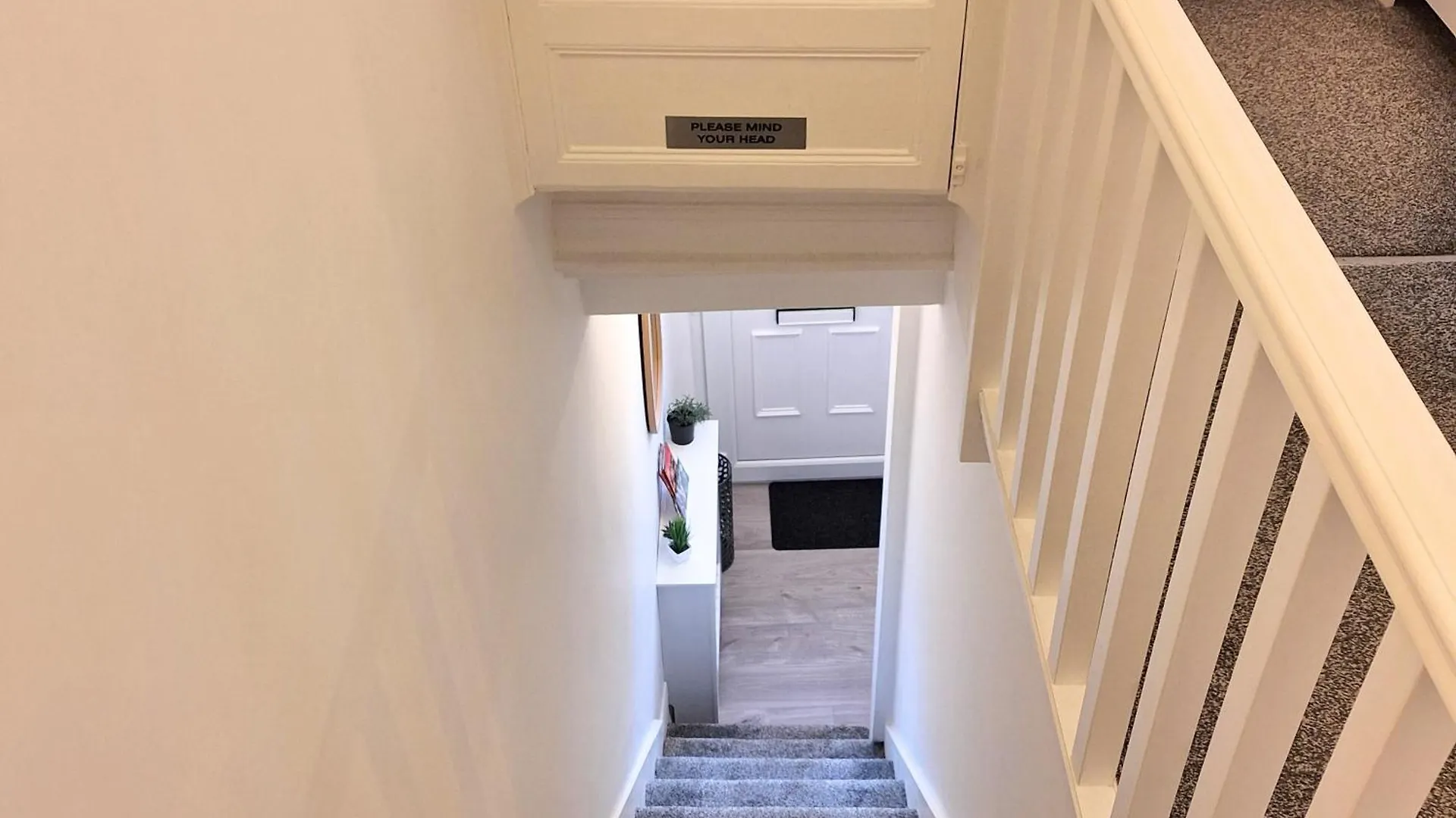 Two-Bedroom Stone Cottage - Lovely Garden Patio - Free On Street Parking Keighley Casa de Férias